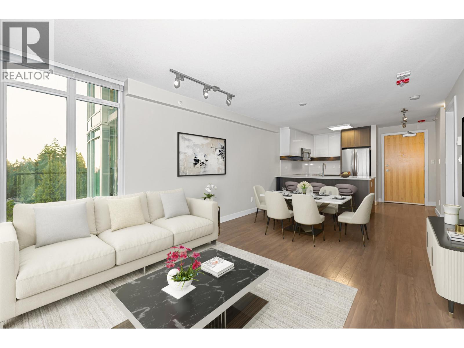 Photo 3 of 801 958 Ridgeway Avenue, Coquitlam BC