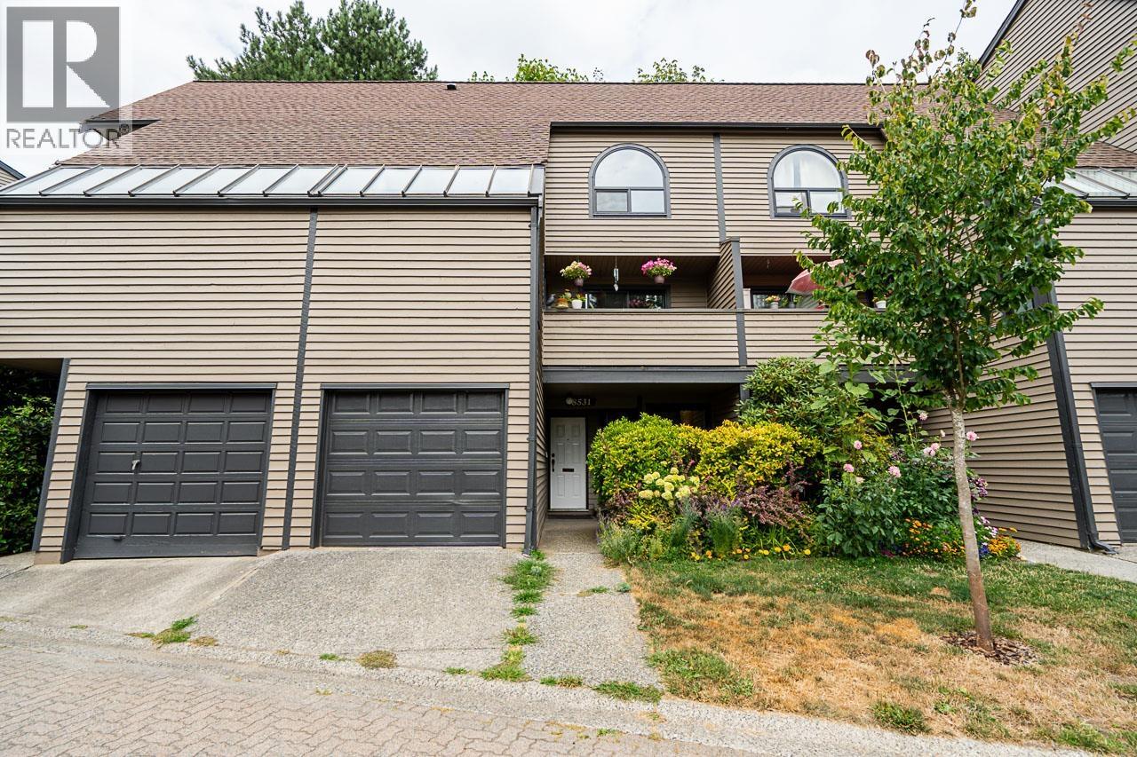 Photo 3 of 8531 Timber Court, Burnaby BC