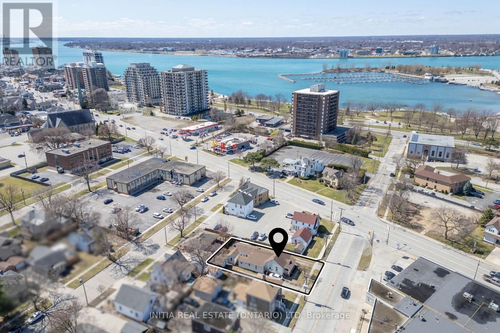 Photo 1 of 187 Maxwell Street, Sarnia ON