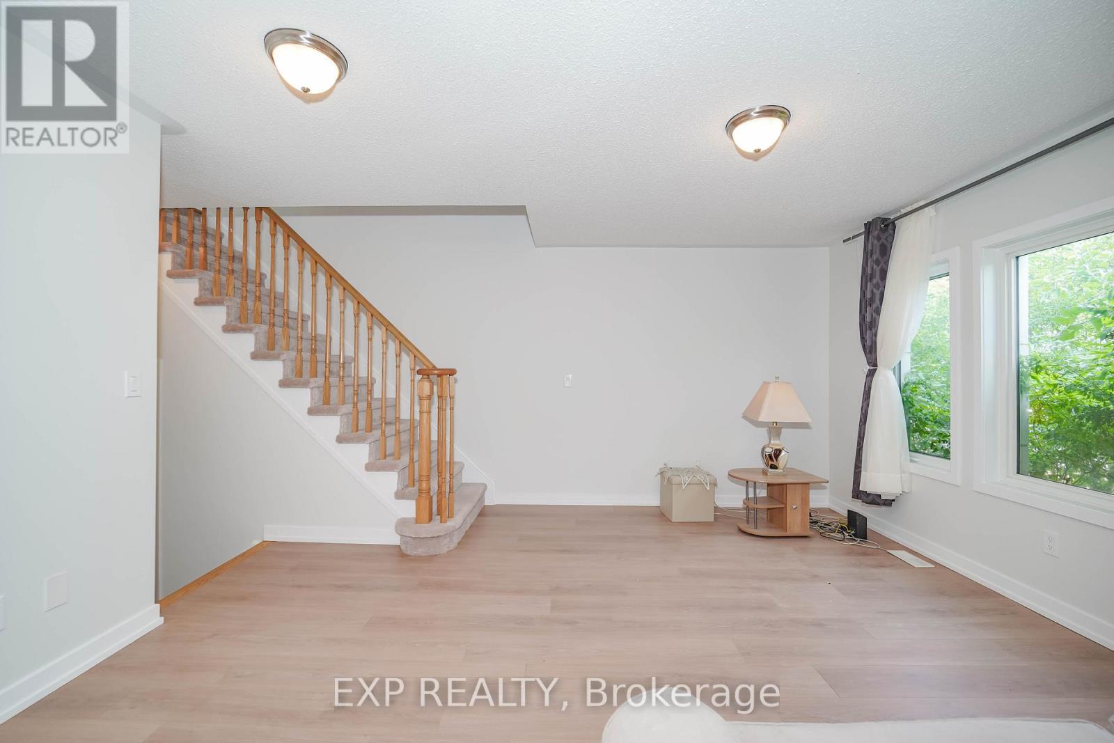 Photo 6 of 10 1299 Glenanna Road, Pickering ON