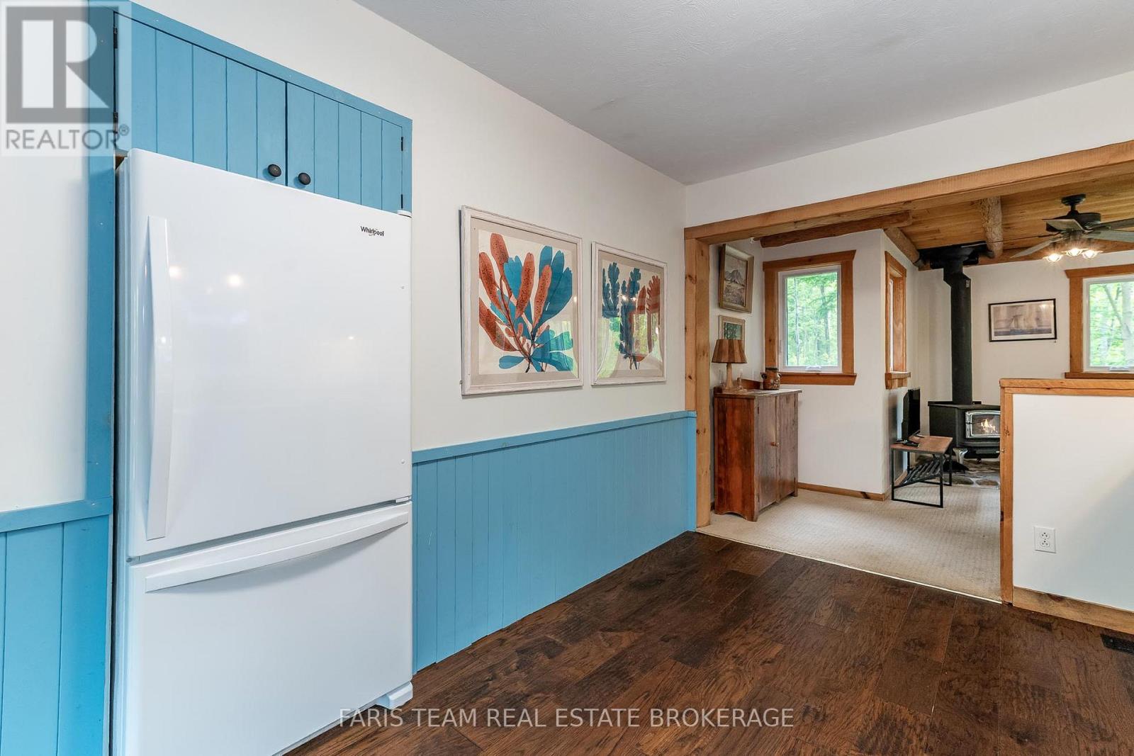 Photo 8 of 457 Silver Birch Drive, Tiny ON