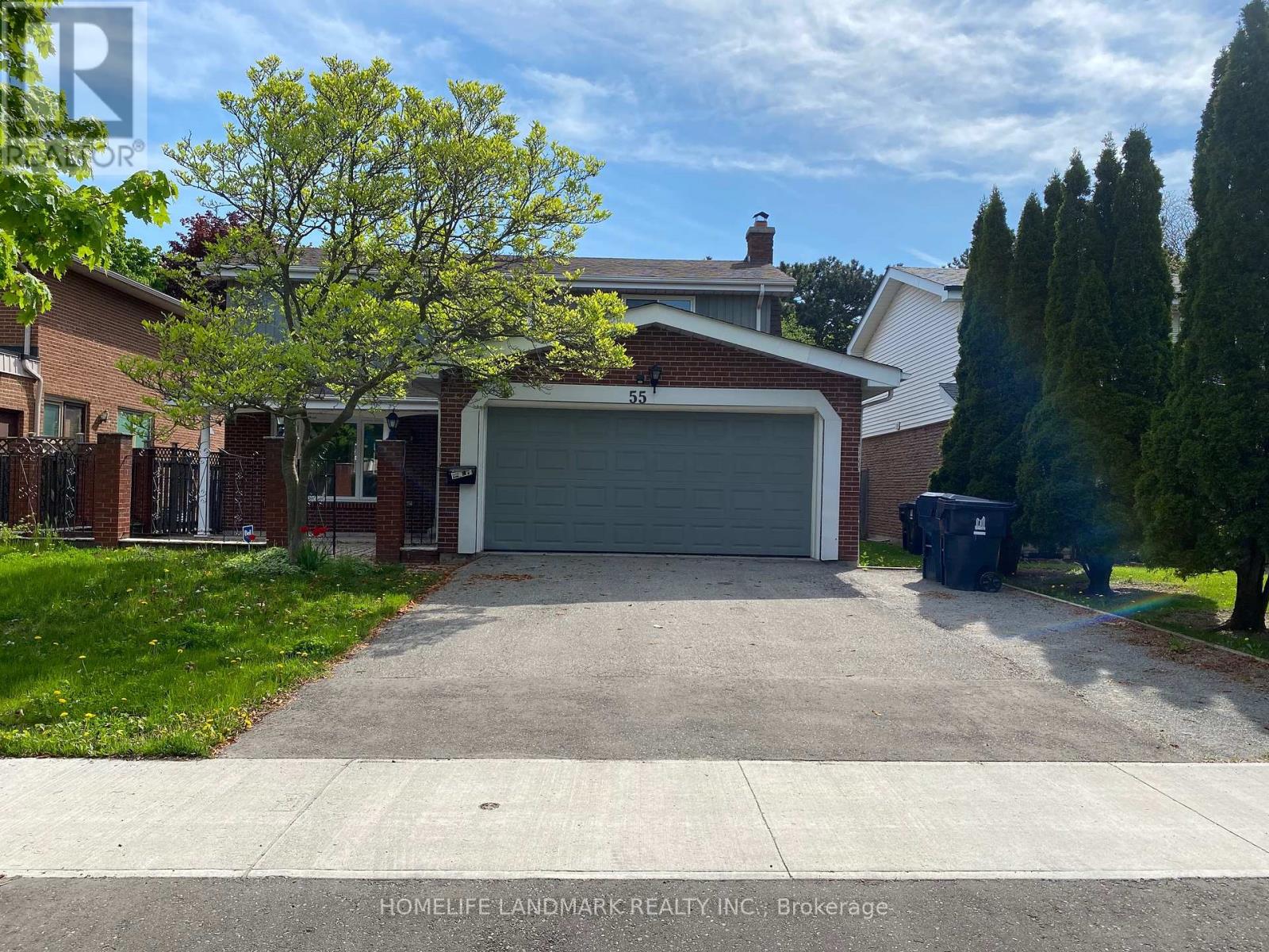 Photo 10 of Bsmt 55 Leacock Crescent, Toronto ON