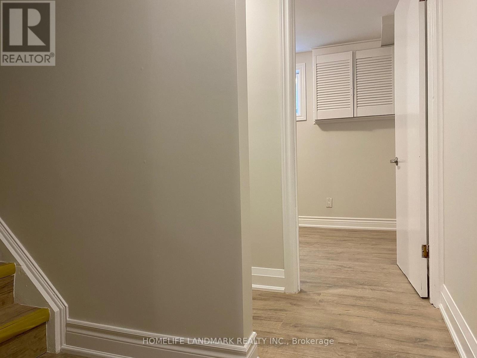 Photo 4 of Bsmt 55 Leacock Crescent, Toronto ON