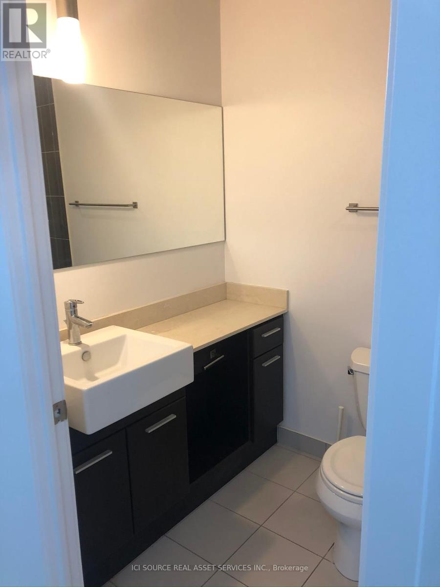 Photo 10 of 2406 770 Bay Street, Toronto ON