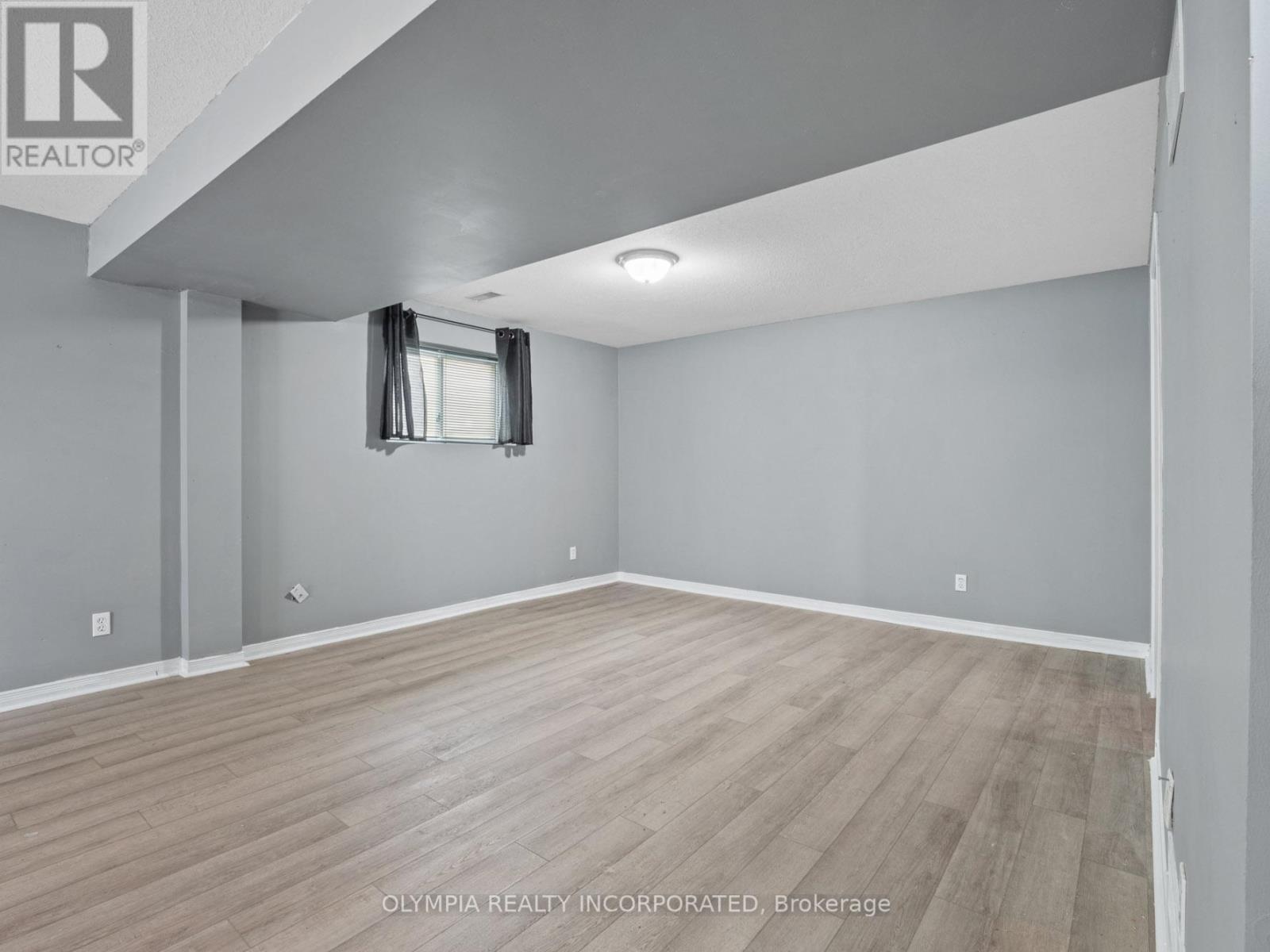 Photo 16 of 3676 Black Creek Road, Fort Erie ON