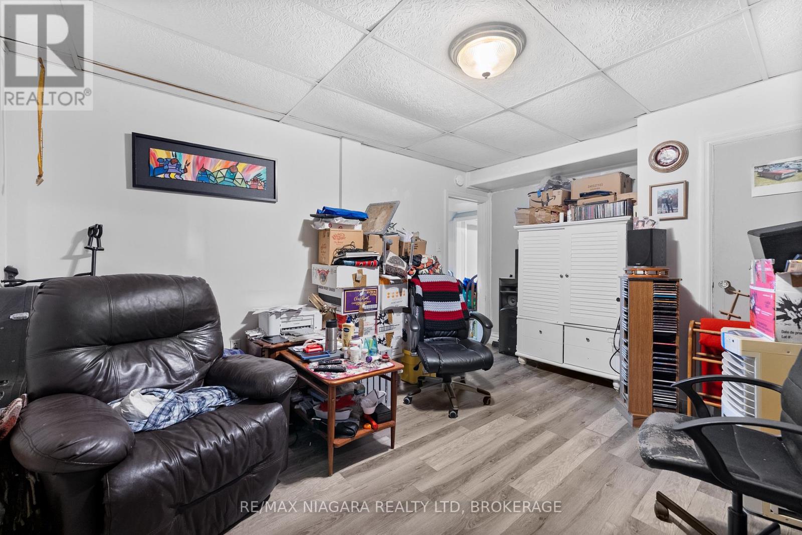 Photo 26 of 24 Gale Crescent, St Catharines ON
