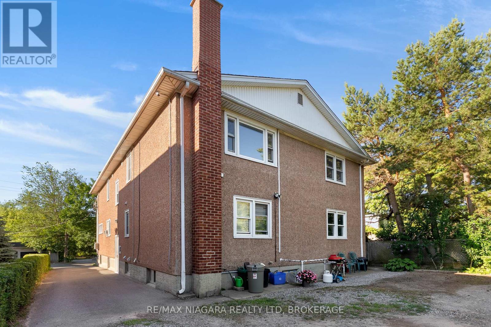 Photo 41 of 24 Gale Crescent, St Catharines ON