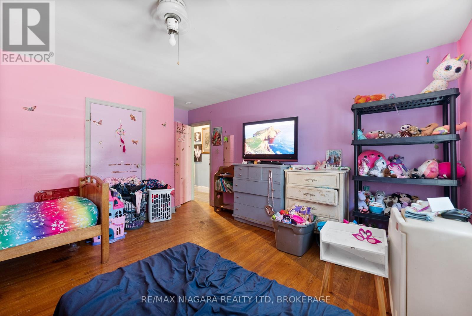 Photo 44 of 24 Gale Crescent, St Catharines ON
