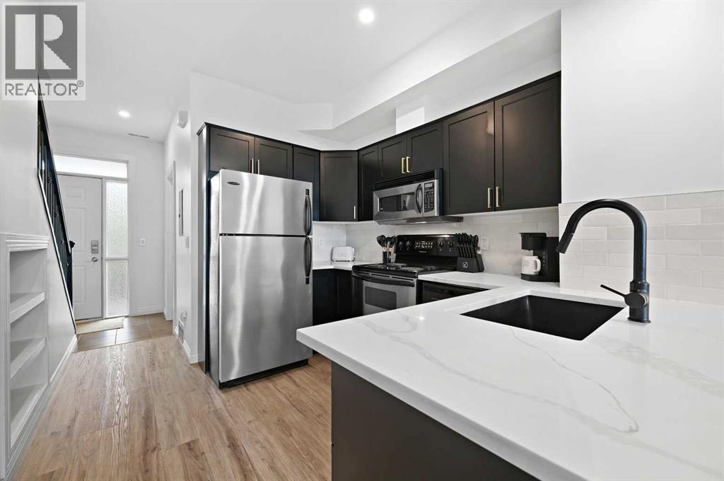 Photo 23 of 13 108 Rockyledge View Nw, Calgary AB