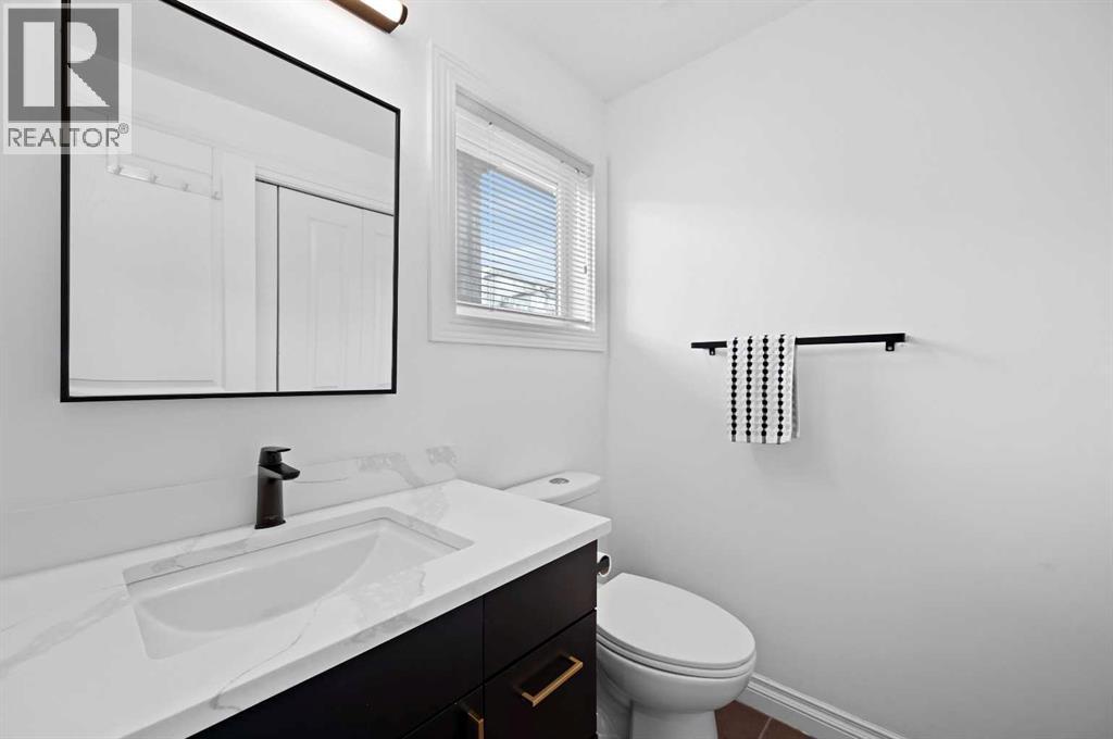 Photo 1 of 13 108 Rockyledge View Nw, Calgary AB