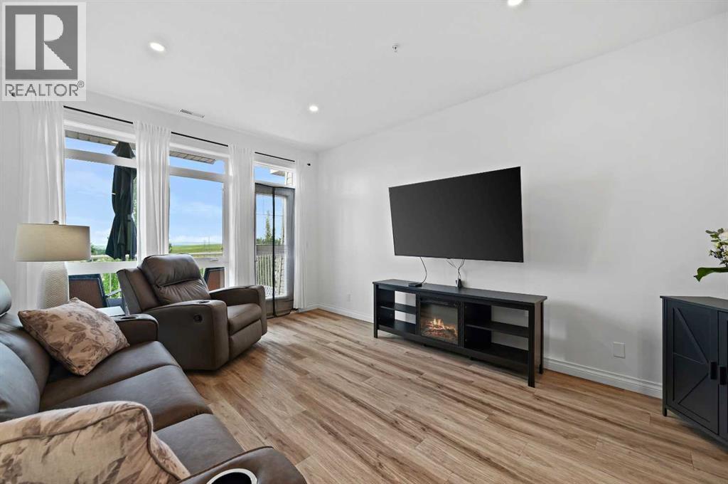 Photo 13 of 13 108 Rockyledge View Nw, Calgary AB