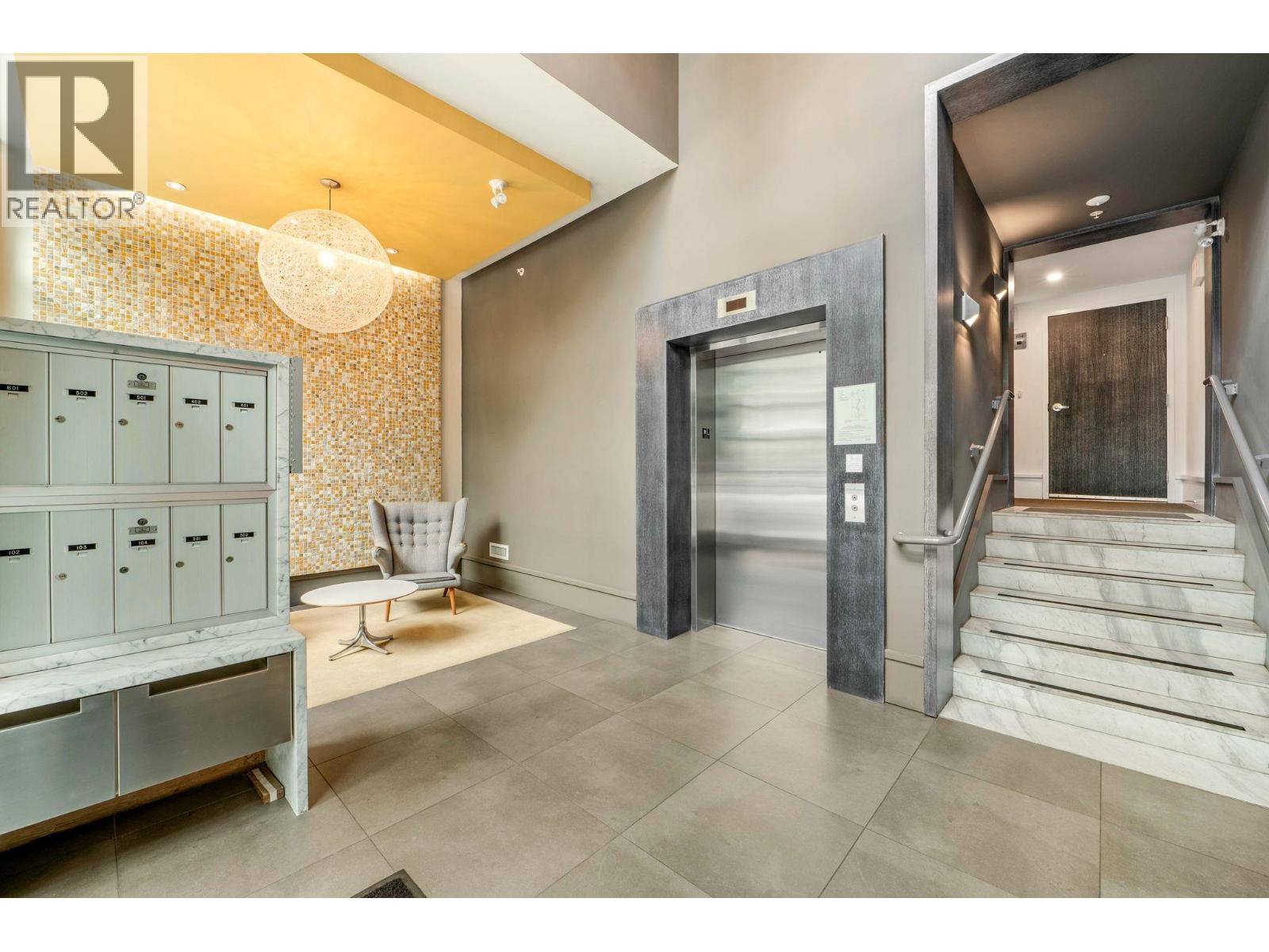 Photo 5 of 101 1168 Richards Street, Vancouver BC