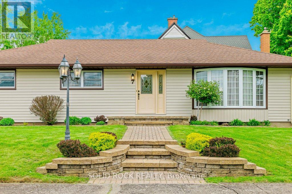 Photo 10 of 7 Brouse Drive, South Dundas ON