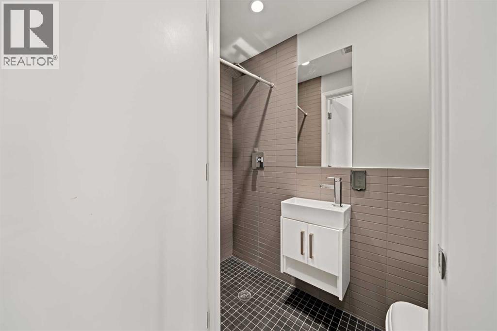 Single Family House for Sale in    Avenue NE Bridgeland/Riverside Calgary 