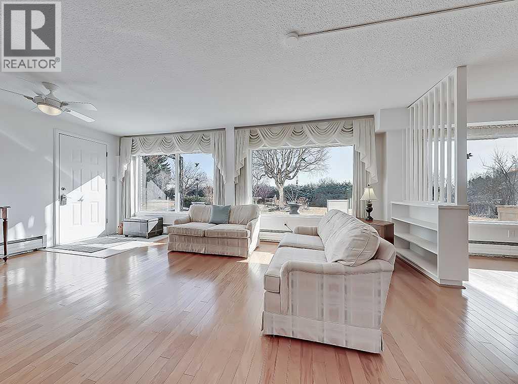 Single Family House for Sale in   Cedar Crescent SW Spruce Cliff Calgary 
