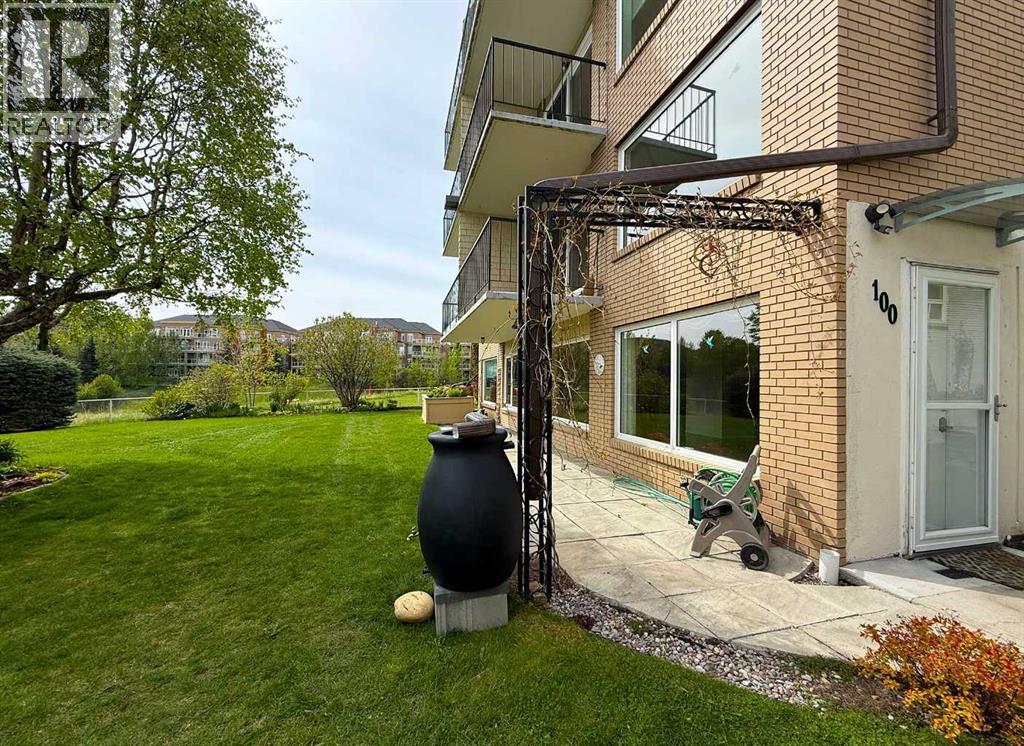 Single Family House for Sale in   Cedar Crescent SW Spruce Cliff Calgary 