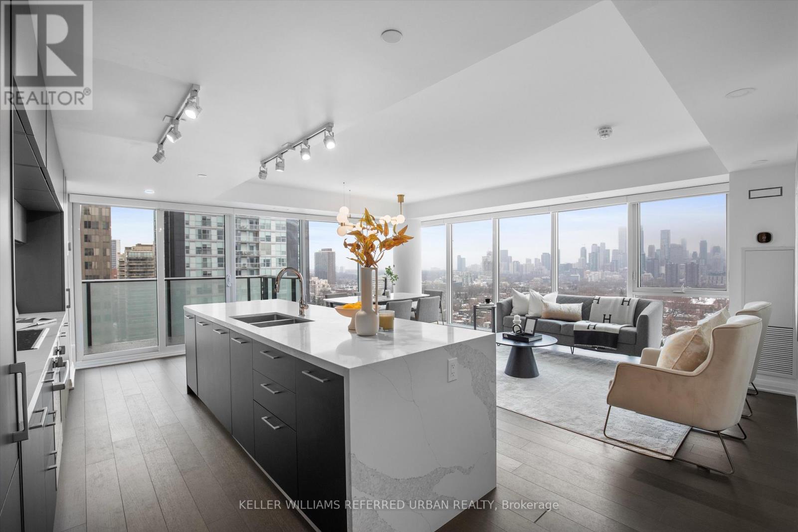 Photo 1 of 1510 99 Foxbar Road, Toronto ON