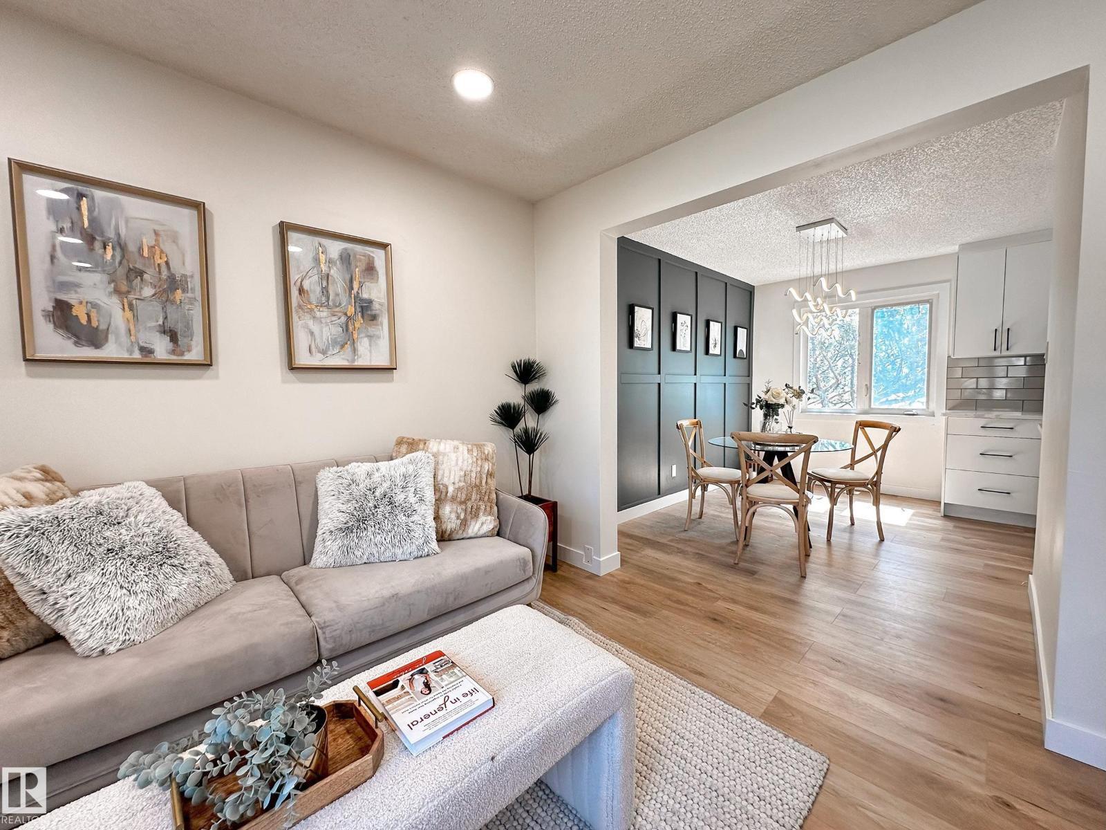 Photo 13 of 6 J Callingwood Co Nw, Edmonton AB