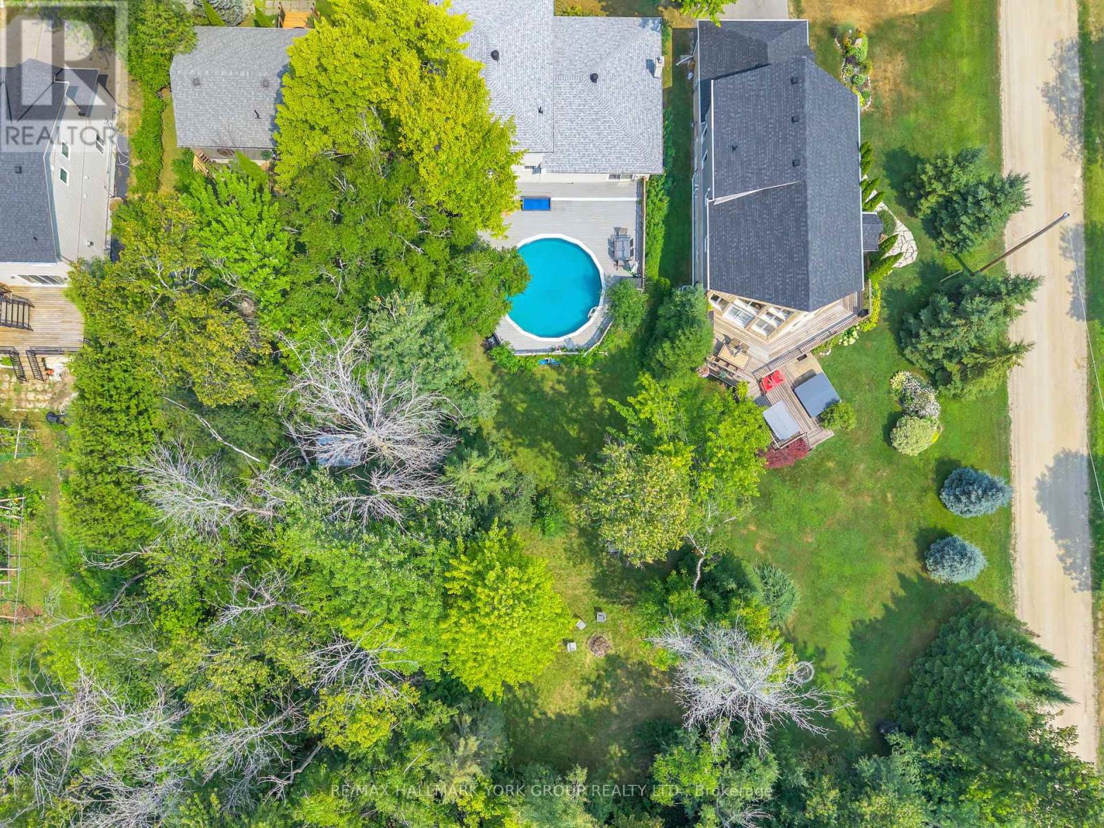Photo 24 of 96 Riverview Beach Road, Georgina ON