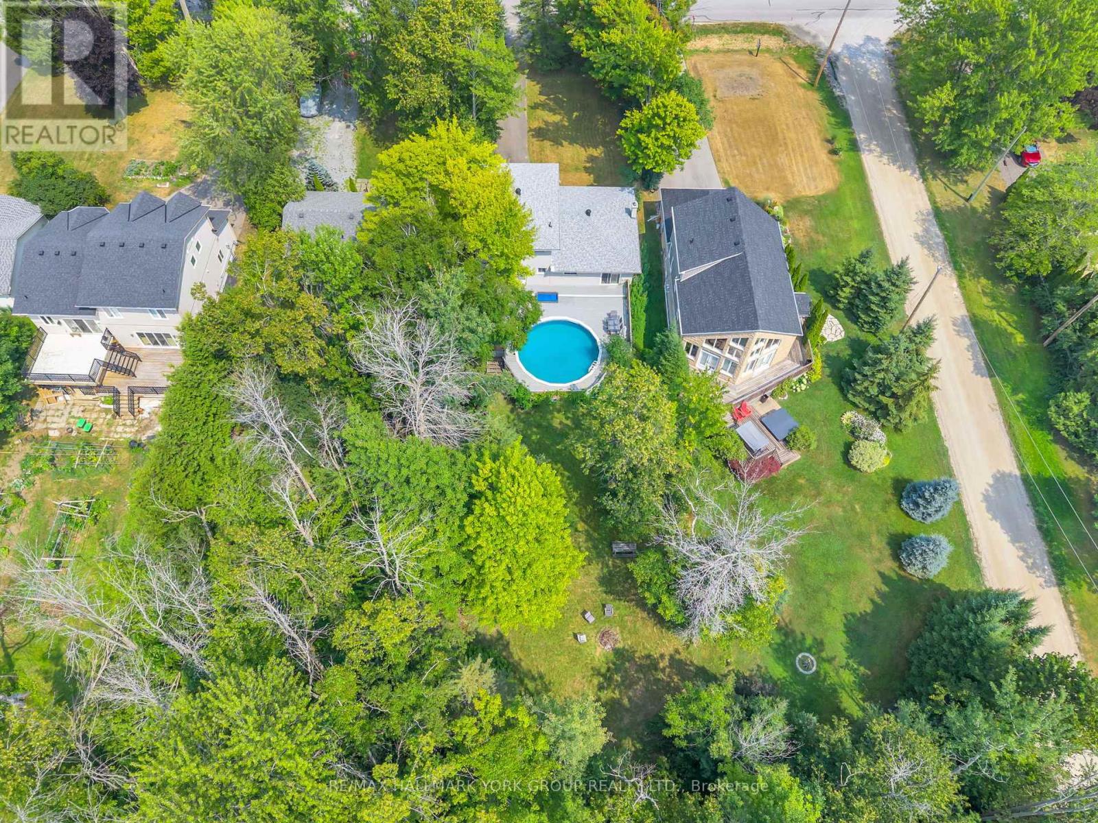 Photo 25 of 96 Riverview Beach Road, Georgina ON