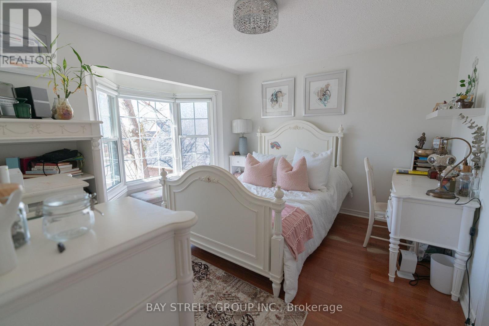 Photo 15 of 40 Woodmans Chart, Markham ON