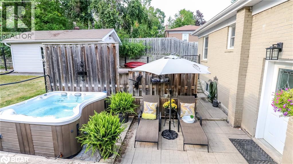 Photo 2 of 59 Esther Anne Drive, Orillia ON