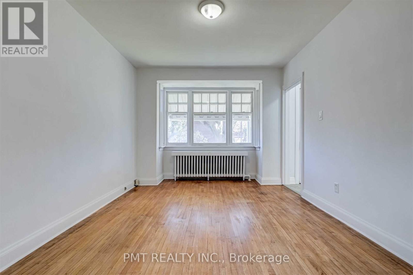 Photo 18 of 80 Queens Avenue, Toronto ON