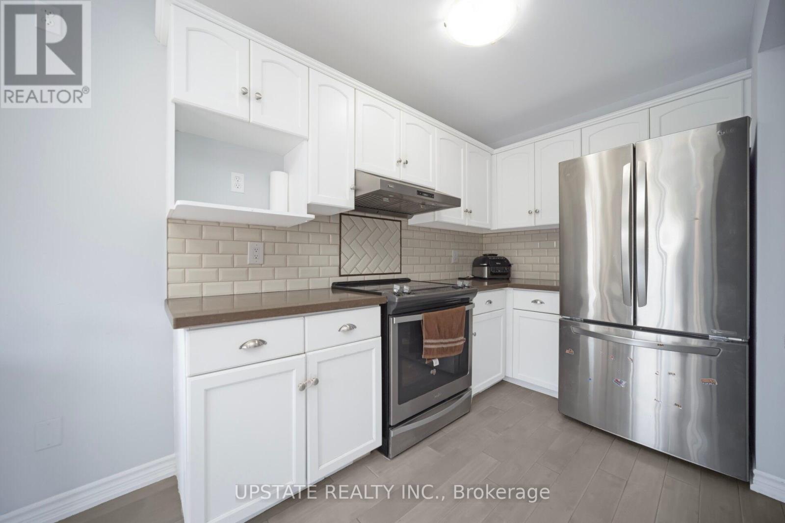 Photo 33 of 16 Settlers Road, Orangeville ON
