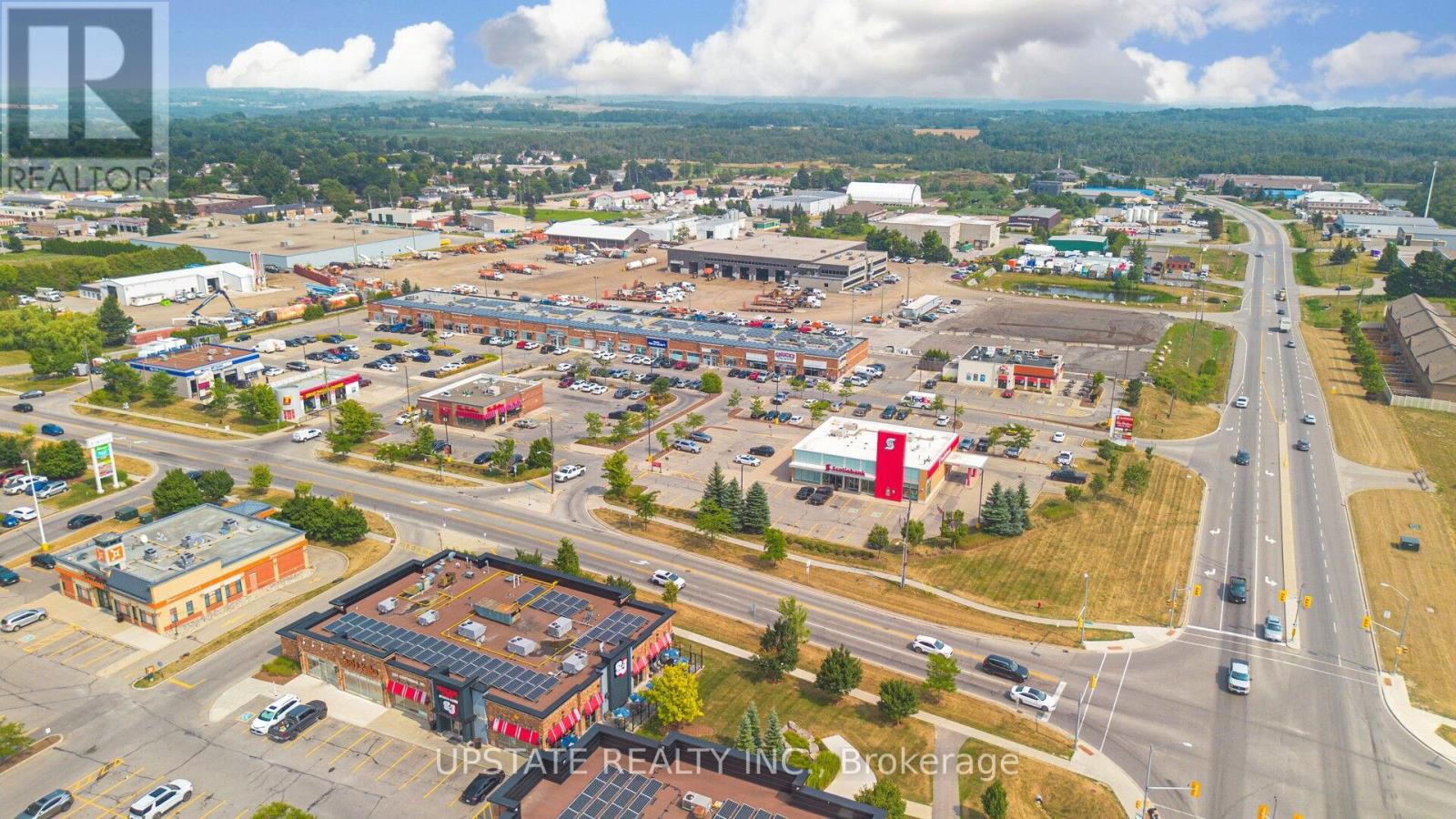 Photo 23 of 16 Settlers Road, Orangeville ON