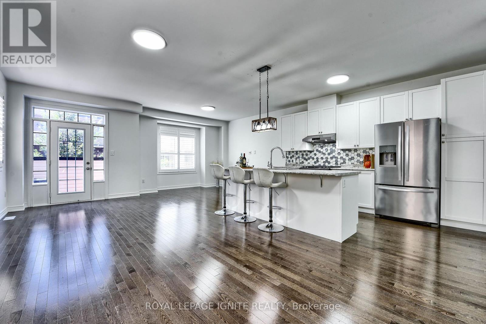 Photo 13 of 25 Haymarket Drive, Brampton ON