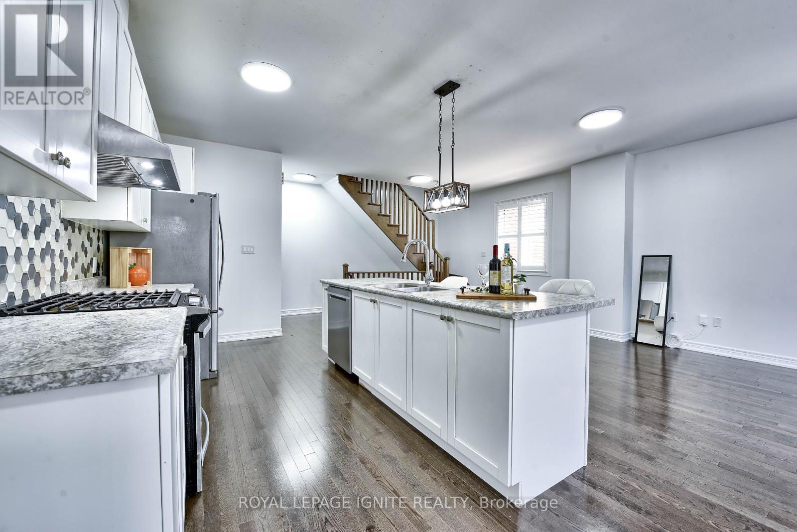 Photo 19 of 25 Haymarket Drive, Brampton ON