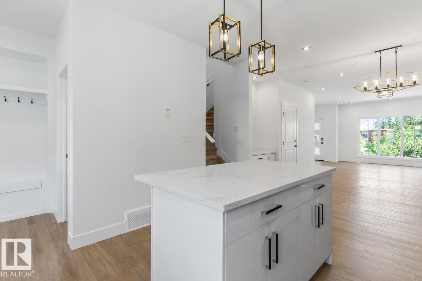 Photo 17 of 7908 75 St Nw, Edmonton AB