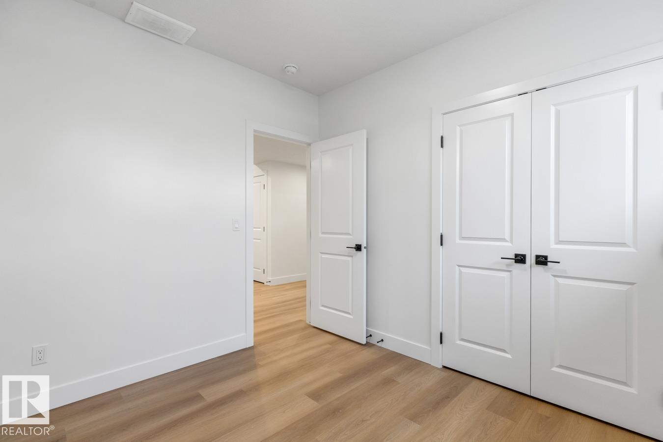 Photo 8 of 7908 75 St Nw, Edmonton AB