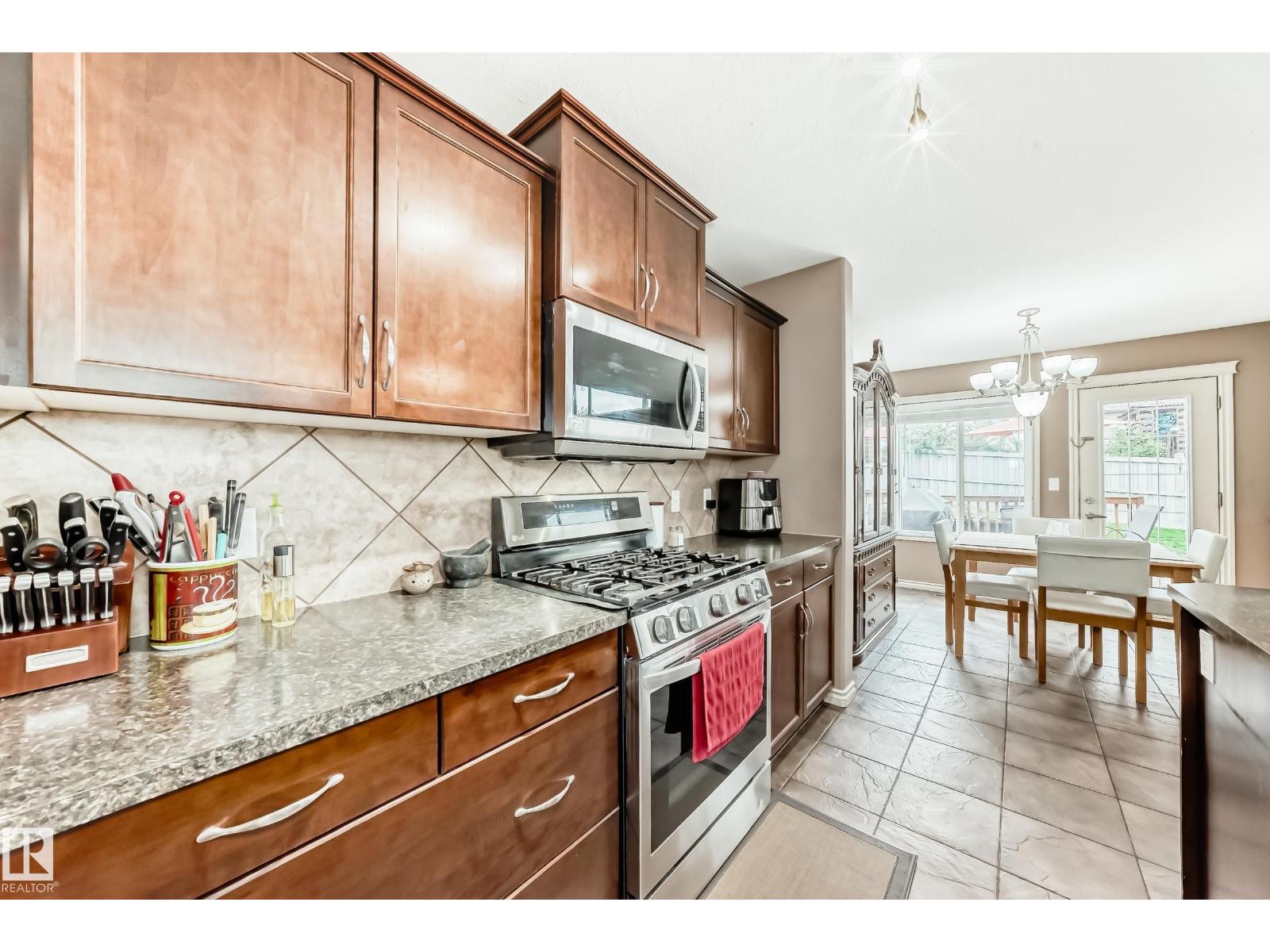 Photo 18 of 749 Mcallister Lo Sw, Edmonton AB