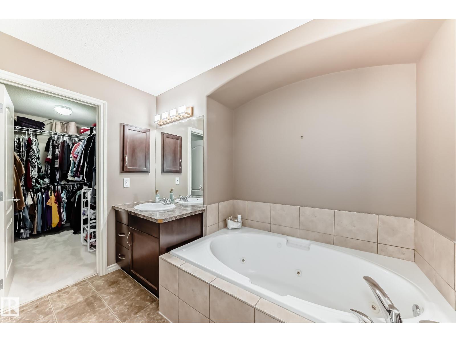 Photo 12 of 749 Mcallister Lo Sw, Edmonton AB