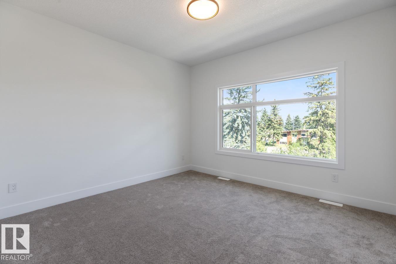 Photo 19 of 7906 75 St Nw, Edmonton AB