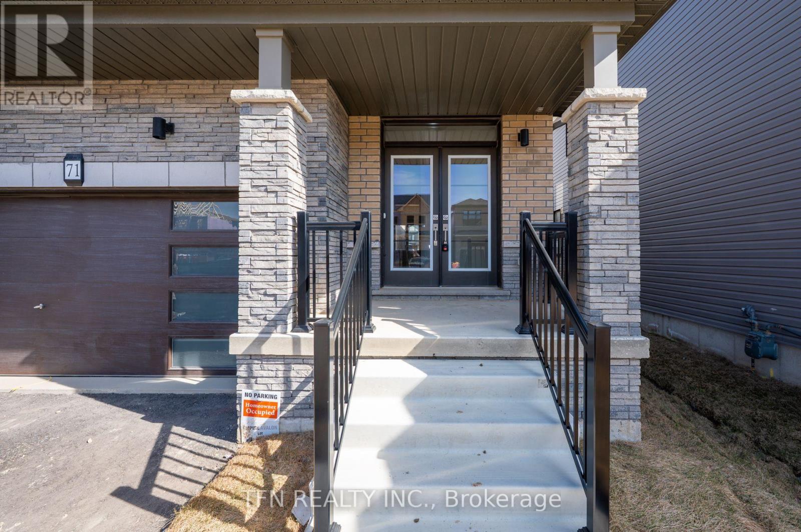 Photo 46 of 71 Wintergreen Crescent, Haldimand ON