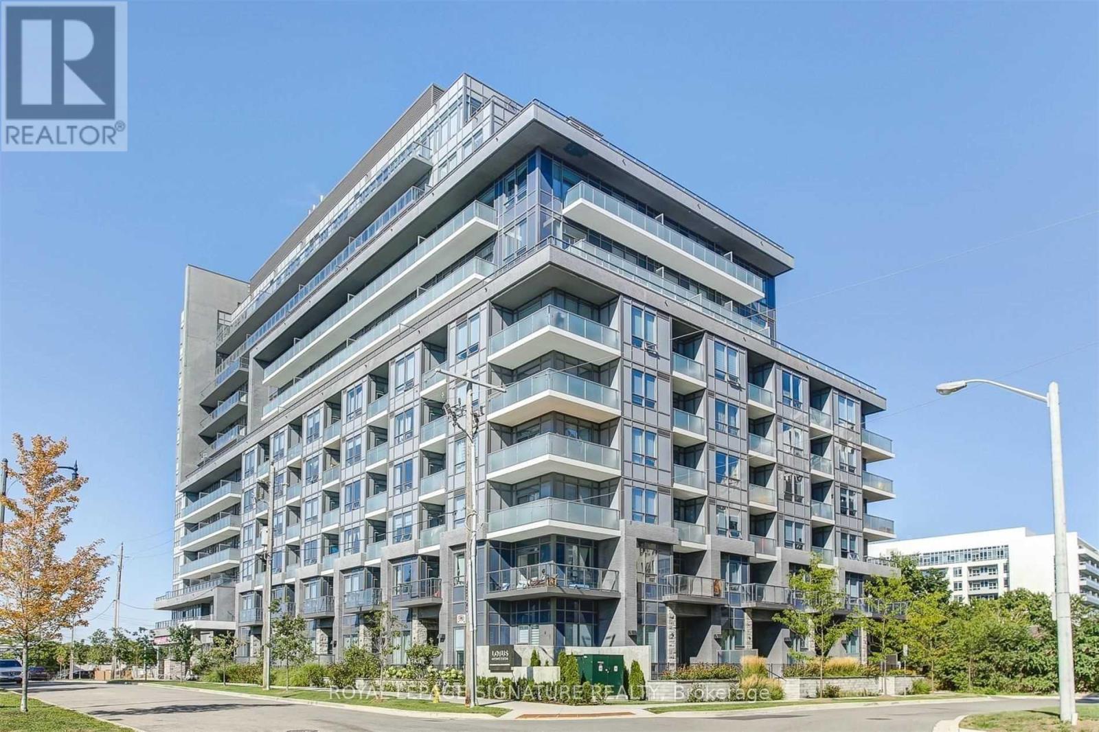 Photo 3 of 723 7 Kenaston Gardens, Toronto ON