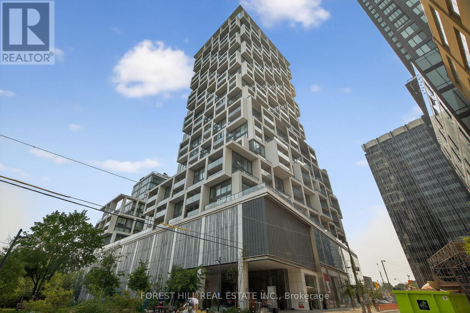 Photo 22 of 1241 8 Hillsdale Avenue E, Toronto ON
