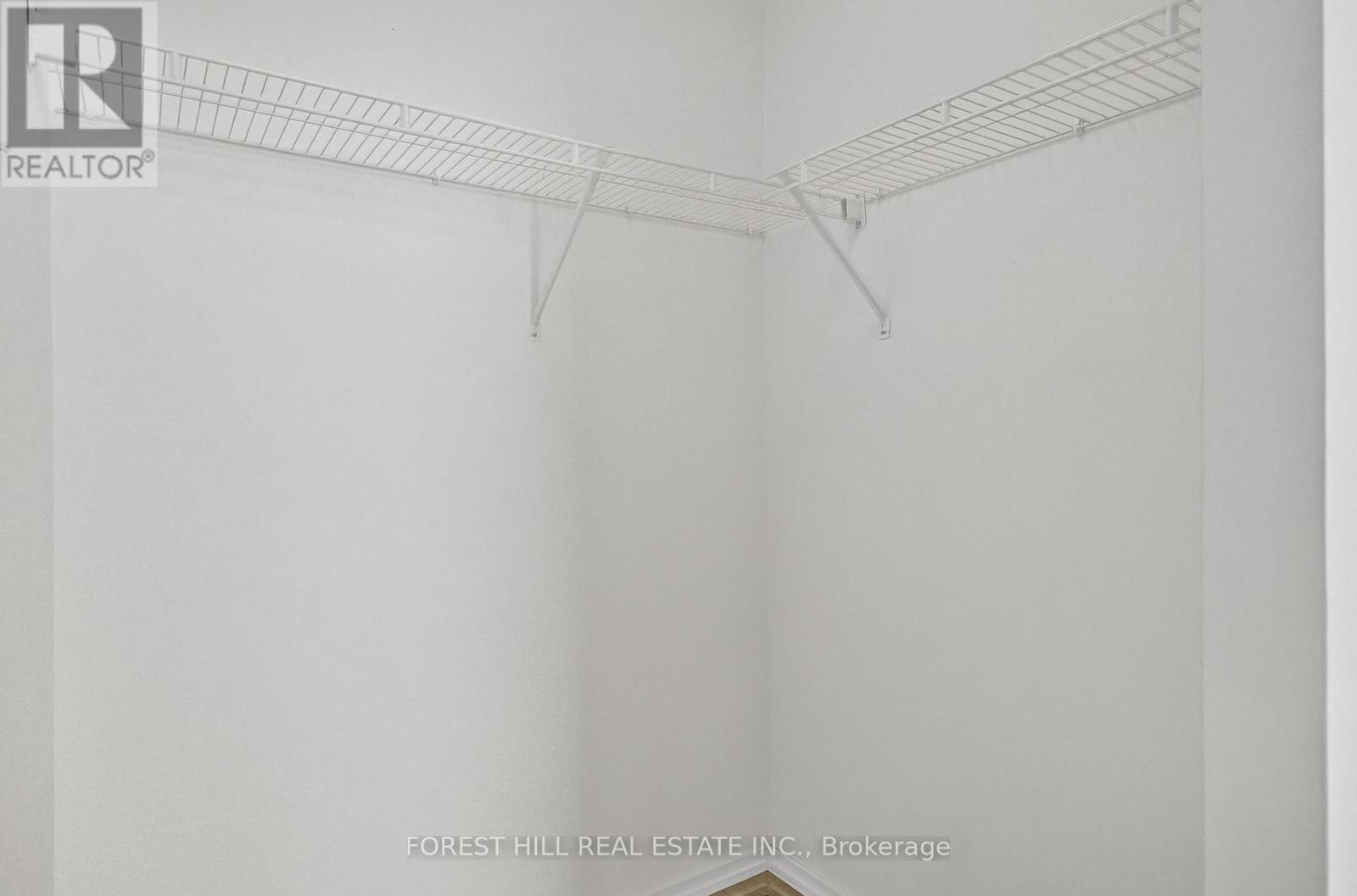 Photo 28 of 1241 8 Hillsdale Avenue E, Toronto ON