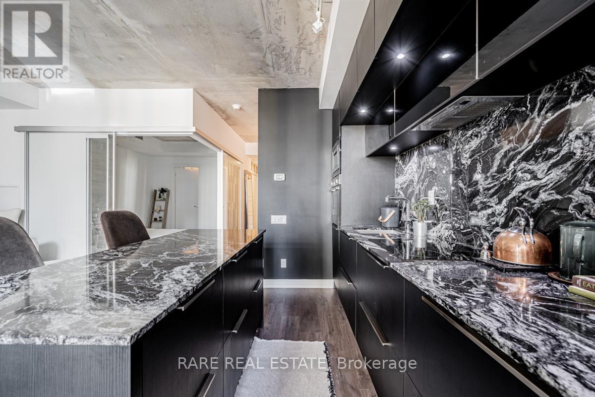 Photo 16 of 2304 88 Blue Jays Way, Toronto ON