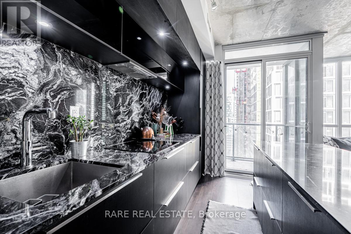 Photo 15 of 2304 88 Blue Jays Way, Toronto ON