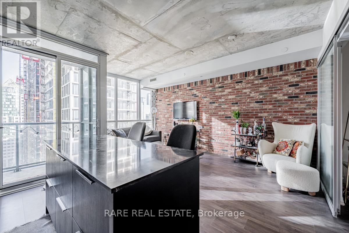 Photo 6 of 2304 88 Blue Jays Way, Toronto ON