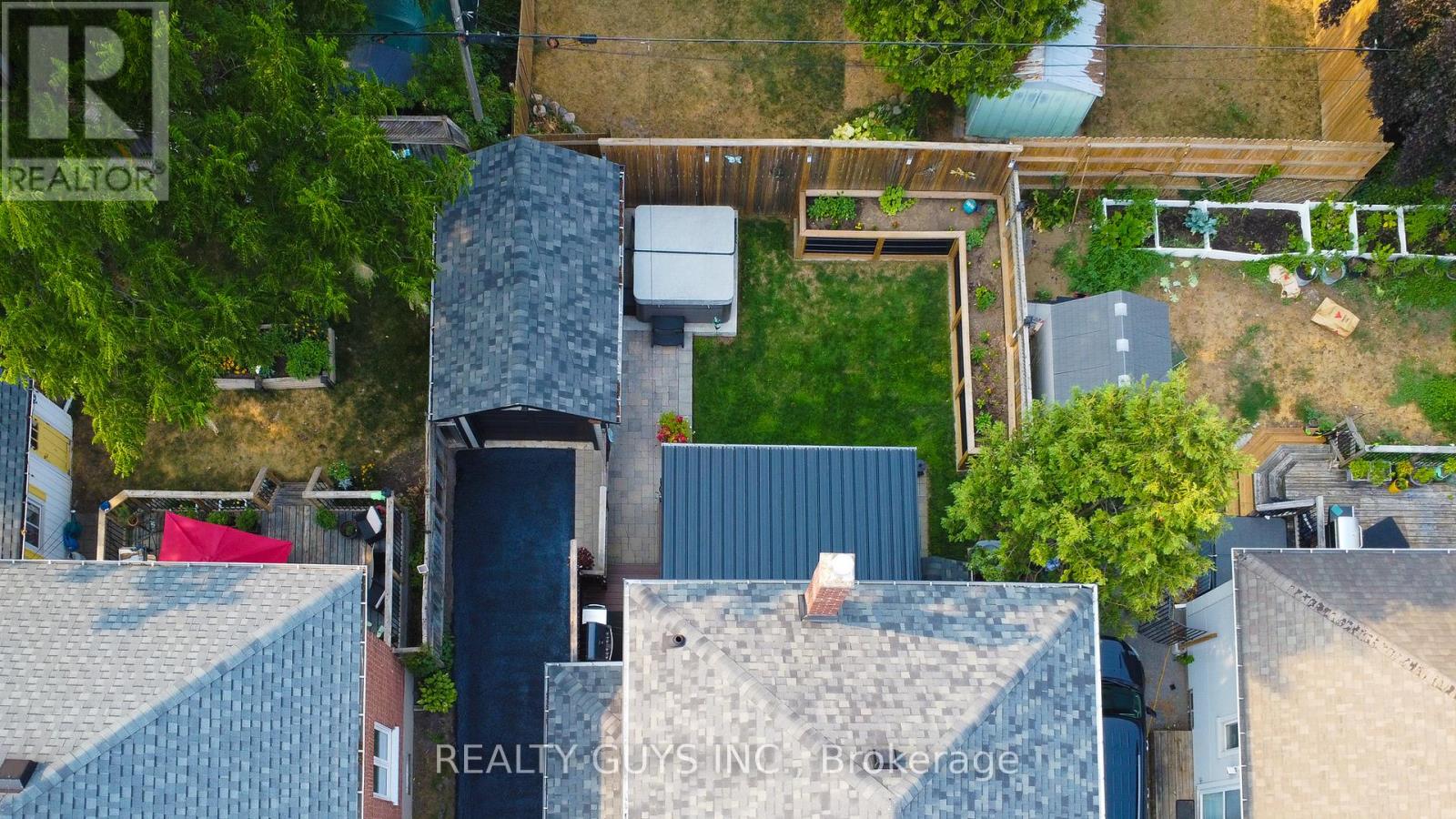 Photo 13 of 554 Douglas Avenue, Peterborough Central ON