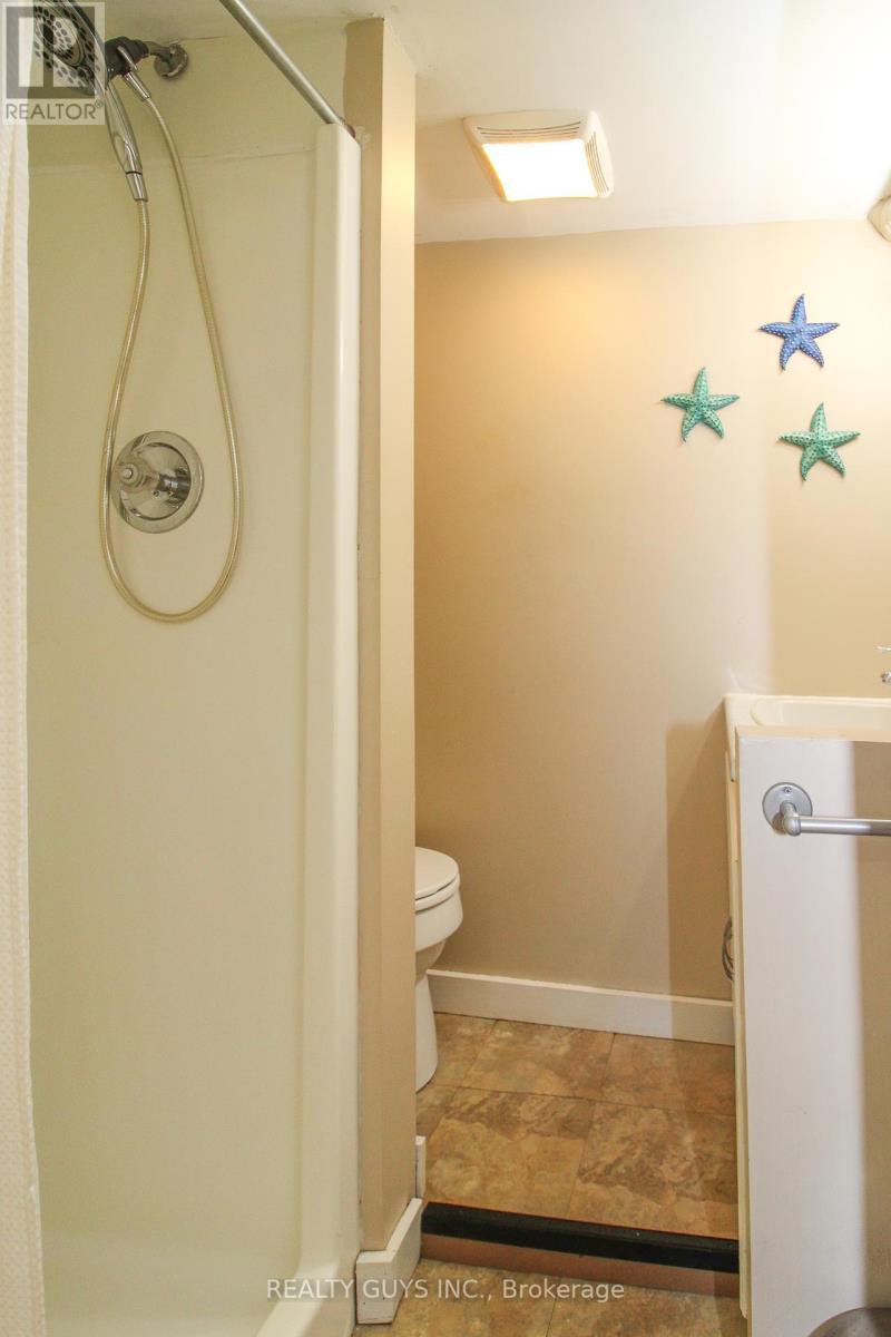 Photo 43 of 554 Douglas Avenue, Peterborough Central ON