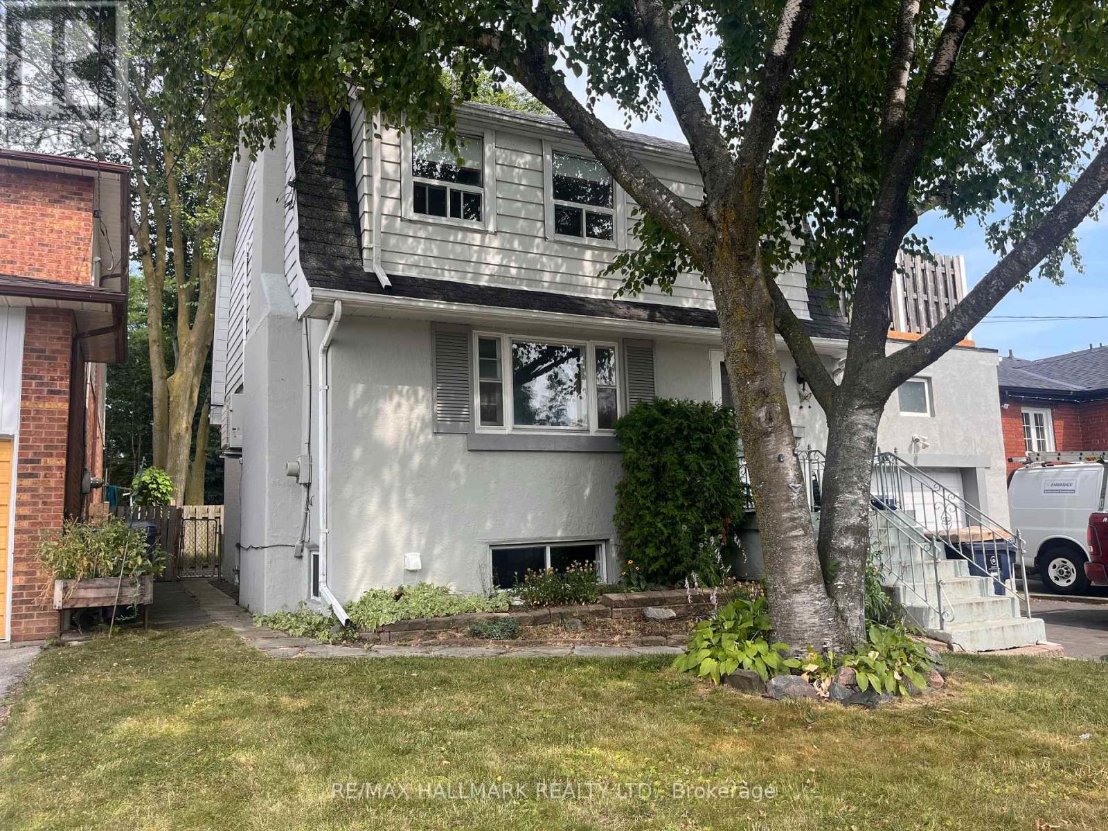 Photo 11 of Lower 17 Mystic Avenue, Toronto ON