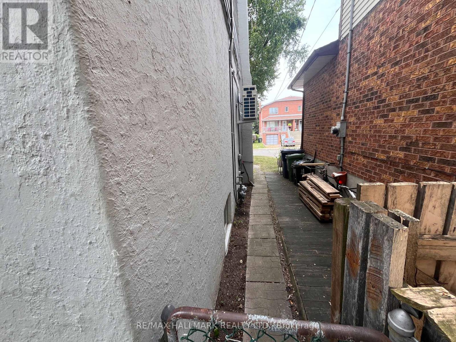 Photo 8 of Lower 17 Mystic Avenue, Toronto ON