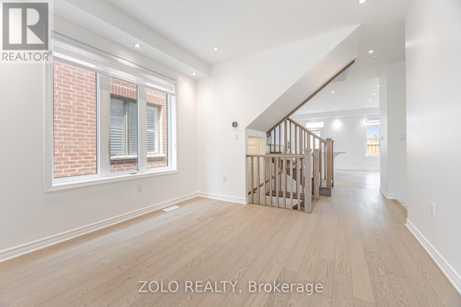 Photo 3 of 1402 Stillmeadow Lane, Pickering ON
