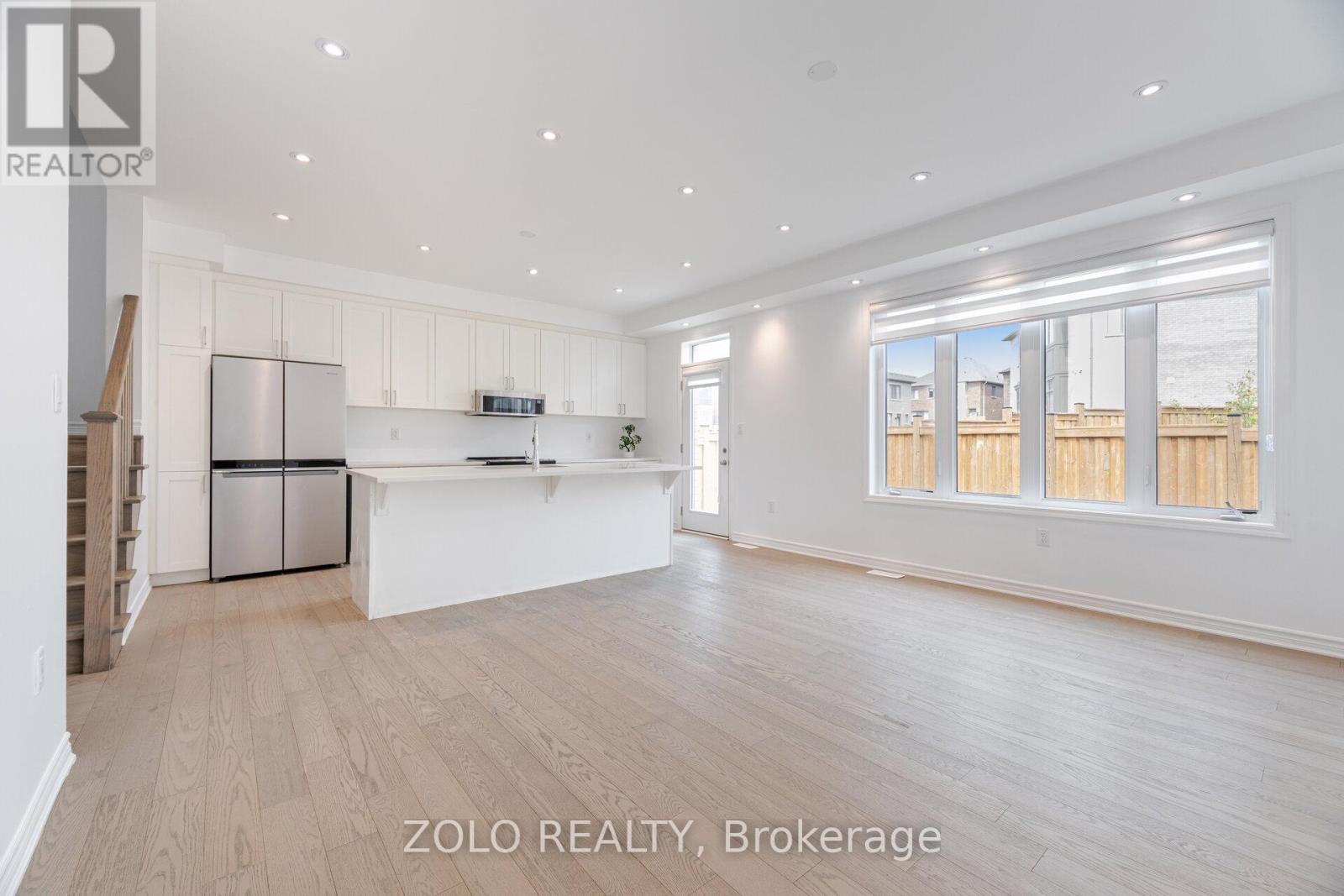 Photo 22 of 1402 Stillmeadow Lane, Pickering ON