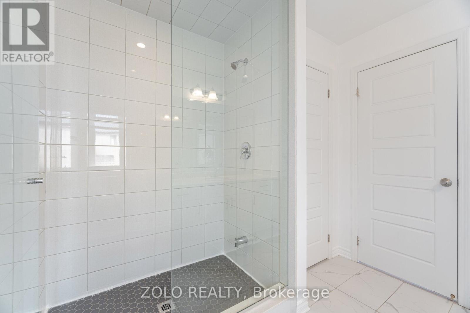 Photo 7 of 1402 Stillmeadow Lane, Pickering ON